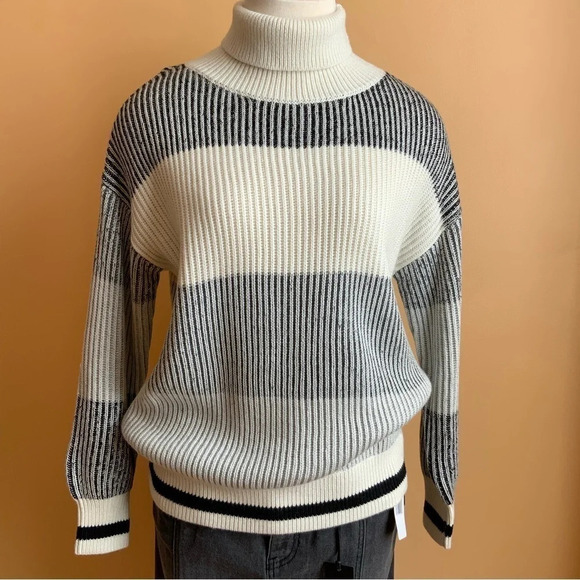 FUNSPORT Colorblock Ribbed Knit Turtleneck Sweater Size M Scandi Style - Picture 3 of 14